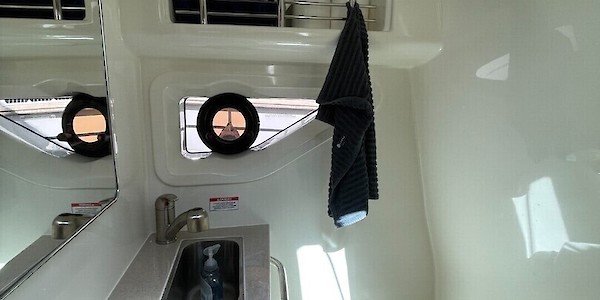 Sea Ray 265 Sundancer - Marinepalvelu