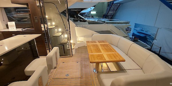 Sunseeker Manhattan 55 - Marinepalvelu