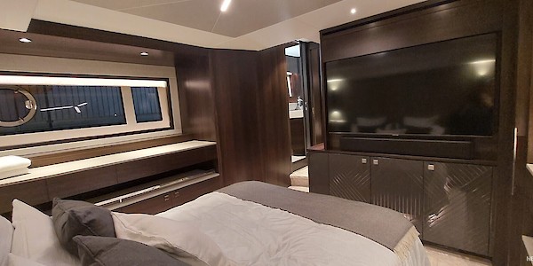 Sunseeker Manhattan 55 - Marinepalvelu