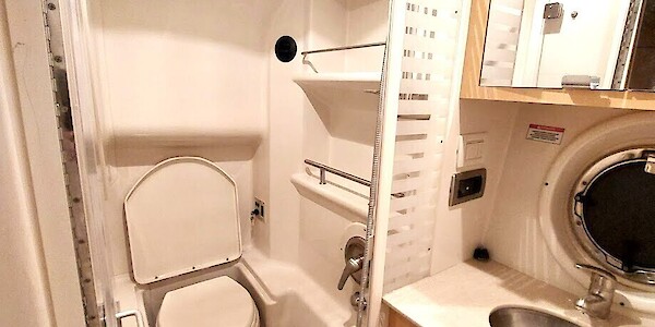 Sea Ray 375 Sundancer - Marinepalvelu