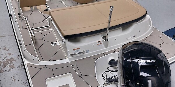 Sea Ray 190 SPOE - Marinepalvelu