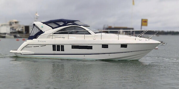 Fairline Targa 38 - Marinepalvelu