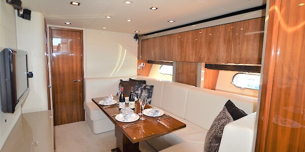 Sunseeker Predator 60 - Marinepalvelu