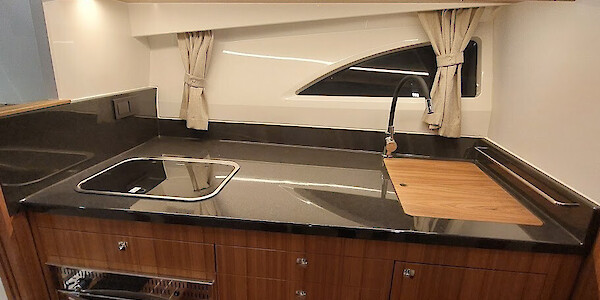 Marex 310 Sun Cruiser - Marinepalvelu