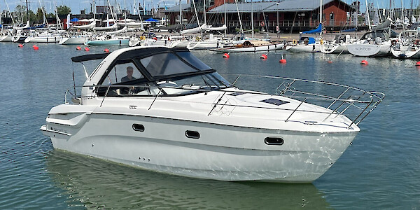 Bavaria 31 Sport - Marinepalvelu