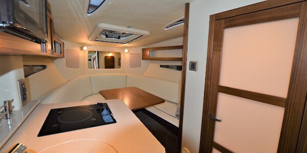 Sea Ray 265 Sundancer - Marinepalvelu