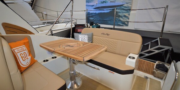 Sea Ray 265 Sundancer - Marinepalvelu