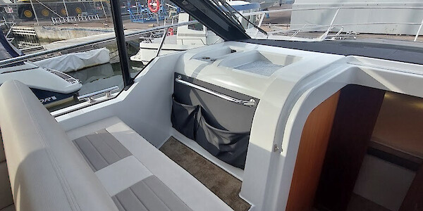 Grandezza 37 CA - Marinepalvelu