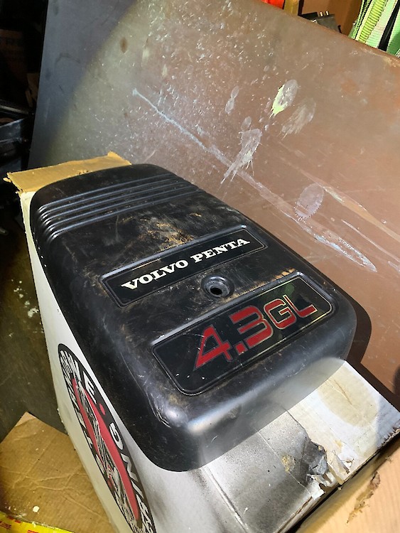 Volvo Penta 4.3 GL moottorin muovisuoja Moottorit ja vetolaitteet - Marinepalvelu Power Products