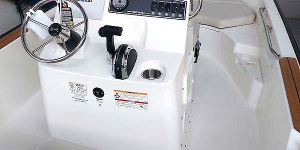 Boston Whaler 170 Montauk - Marinepalvelu