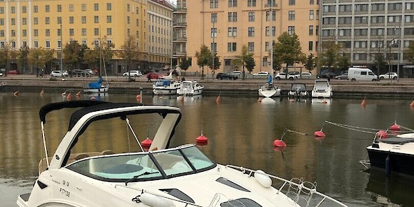 Sea Ray 265 Sundancer - Marinepalvelu