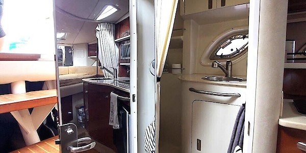 Sea Ray 335 Sundancer - Marinepalvelu