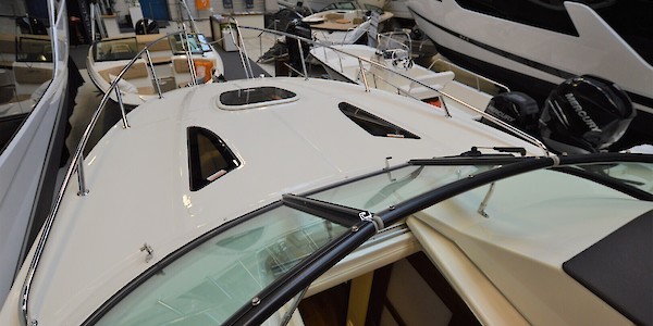 Sea Ray 265 Sundancer - Marinepalvelu