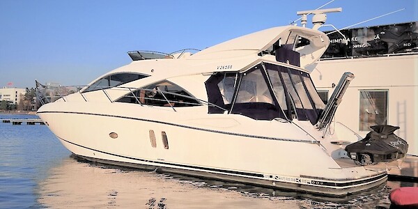 Sunseeker Manhattan 50 - Marinepalvelu