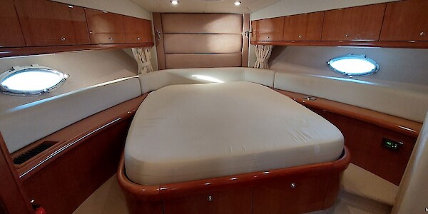 Sunseeker Manhattan 50 - Marinepalvelu