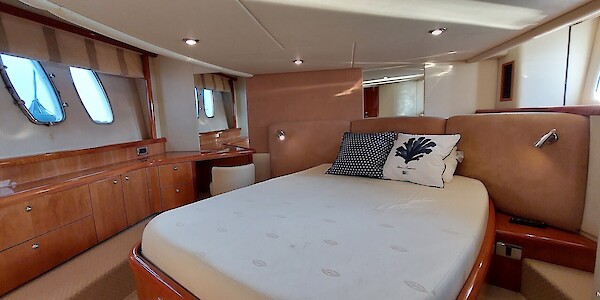 Sunseeker Manhattan 50 - Marinepalvelu