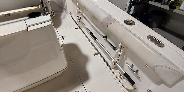 Boston Whaler 240 Outrage - Marinepalvelu
