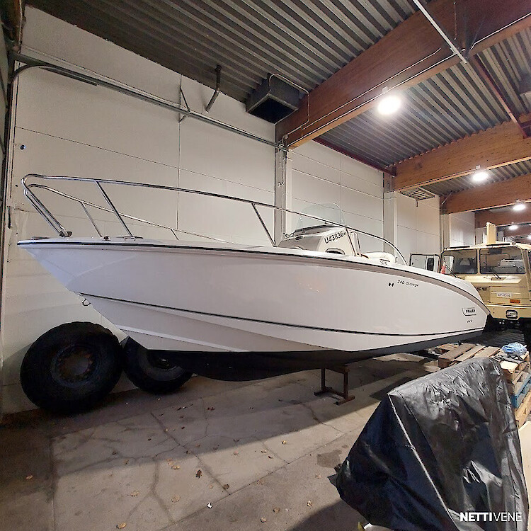 Boston Whaler 240 Outrage Vaihtoveneet - Marinepalvelu Power Products