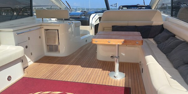 Sunseeker Predator 60 - Marinepalvelu
