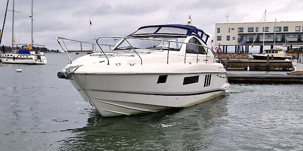 Fairline Targa 38 - Marinepalvelu