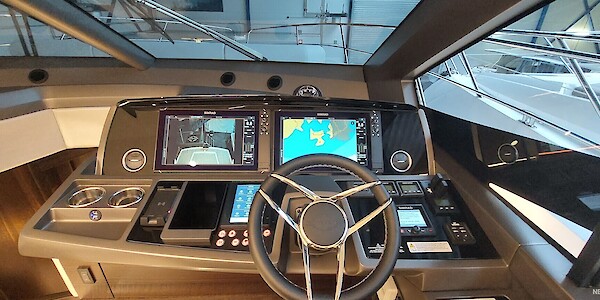 Sunseeker Manhattan 55 - Marinepalvelu