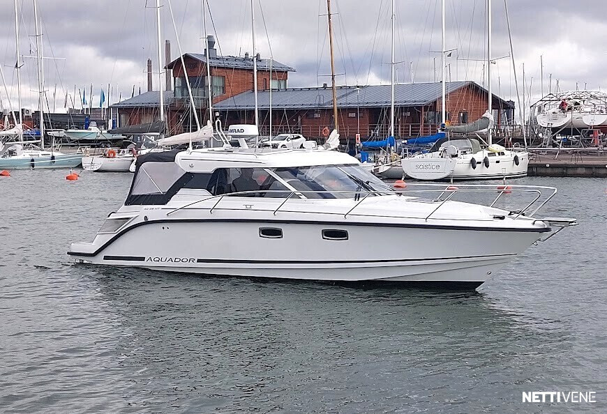 Aquador 28 HT Vaihtoveneet - Marinepalvelu Power Products