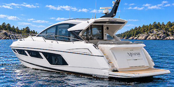 Sunseeker 57 Predator - Marinepalvelu